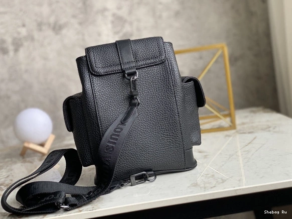 VUITTON LOUIS CHRISTOPHER XS 0717